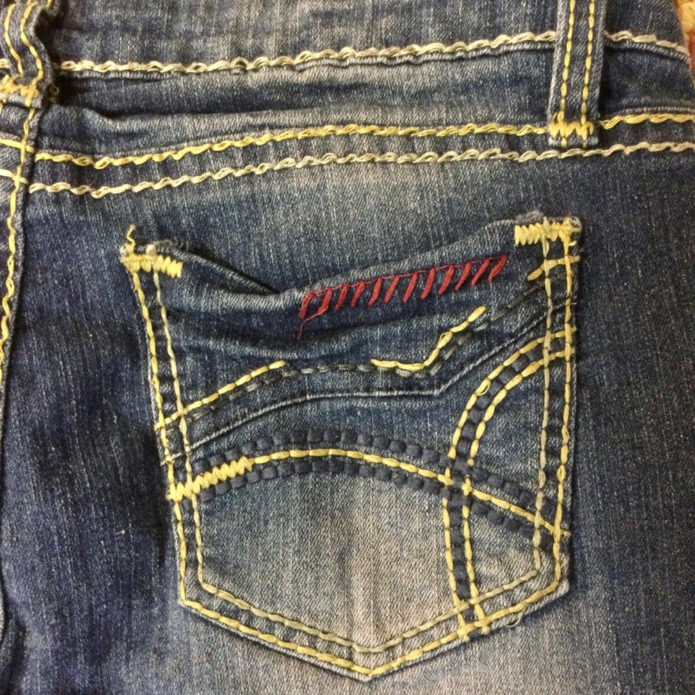Distressed V.I.P. Jeans - Picture 3 of 6